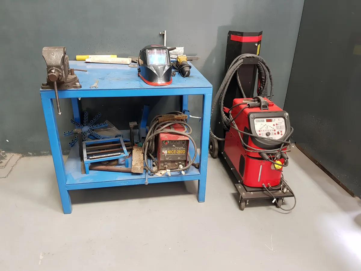 Welding bench with the welding set at the Lahore workshop